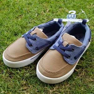 NEW OshKosh B'gosh Little Boys Boat Shoes- Size 11